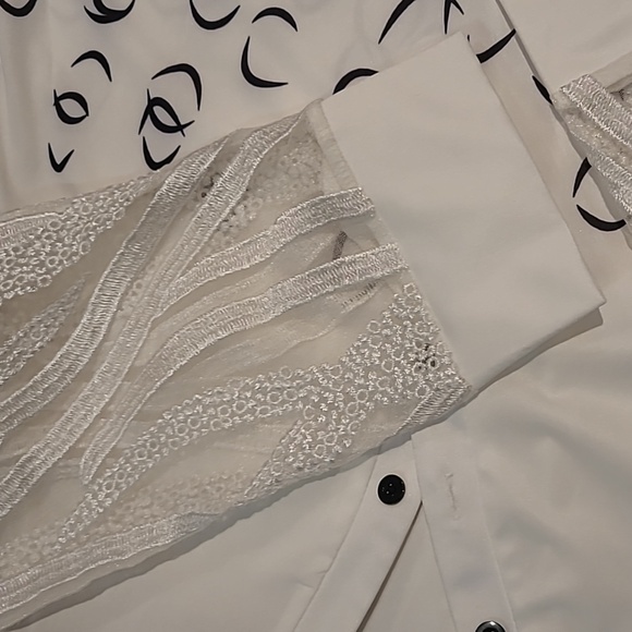 Womens flared blouse - Picture 3 of 4